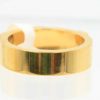 Eleganter Ring goldfarben Edelstahl grün in der Rückansicht