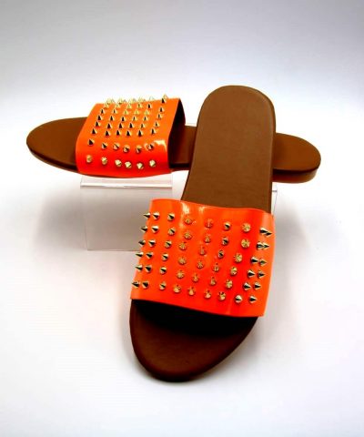 Schuhe Pantolette orange mit Nieten Frontansicht 5