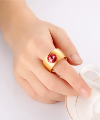 Ring Edelstahl grün breit an der Hand 4
