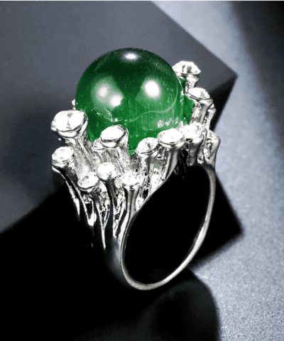 Ring silberfarben mit gruen Zapfen von oben 3